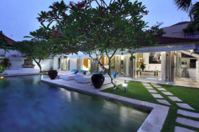 Rent a Luxury Villa in Bali Close to the Beach, Bali Villa 2060